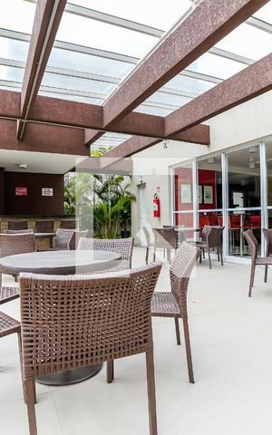 Apartamento à venda com 48m², 2 quartos e 1 vaga Apartamento à venda com 48m², 2 quartos e 1 vagaSalão de festas