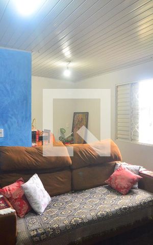 Casa à venda com 300m², 2 quartos e 4 vagasSala