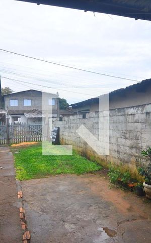 Casa à venda com 300m², 2 quartos e 4 vagasPátio