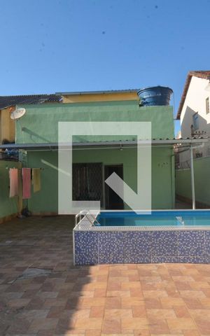 Casa à venda com 220m², 3 quartos e 1 vagaPiscina - Churrasqueira