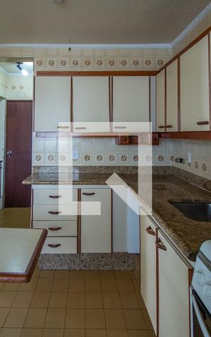 Apartamento para alugar com 100m², 4 quartos e 2 vagas Apartamento para alugar com 100m², 4 quartos e 2 vagasCozinha