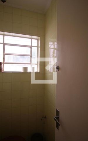 Casa à venda com 164m², 3 quartos e 4 vagasBanheiro