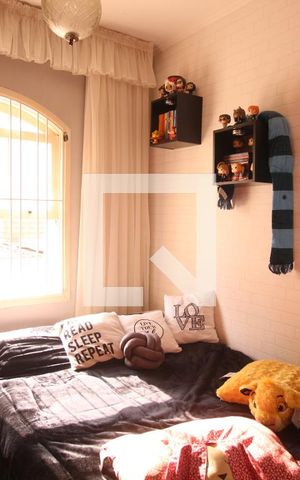 Casa à venda com 164m², 3 quartos e 4 vagasQuarto 2