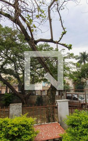 Casa à venda com 350m², 3 quartos e 4 vagas Casa à venda com 350m², 3 quartos e 4 vagasQuarto 1 Vista
