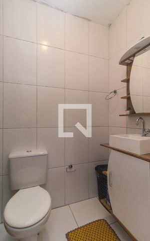 Casa de condomínio para alugar com 125m², 2 quartos e 2 vagas Casa de condomínio para alugar com 125m², 2 quartos e 2 vagasBanheiro