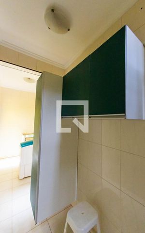 Casa à venda com 227m², 4 quartos e 4 vagas