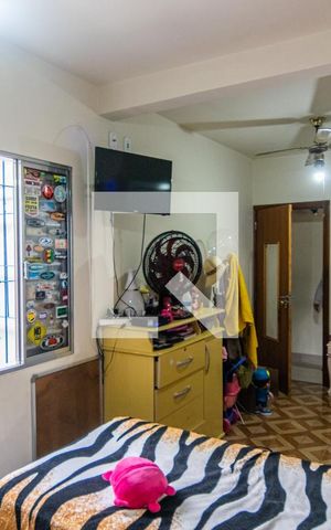 Casa à venda com 184m², 3 quartos e sem vaga Casa à venda com 184m², 3 quartos e sem vagaQuarto 1