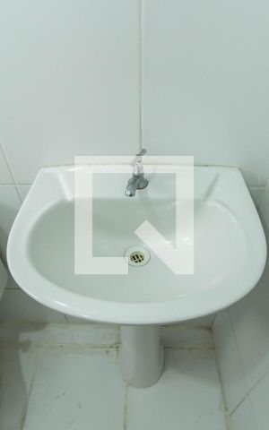 Apartamento à venda com 40m², 2 quartos e 1 vaga Apartamento à venda com 40m², 2 quartos e 1 vagaBanheiro