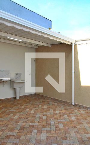 Casa para alugar com 130m², 3 quartos e 2 vagasÁrea de Serviço