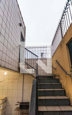 Casa à venda com 326m², 3 quartos e 6 vagas Casa à venda com 326m², 3 quartos e 6 vagasSalão
