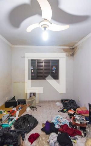 Casa à venda com 326m², 3 quartos e 6 vagas Casa à venda com 326m², 3 quartos e 6 vagasQuarto 2