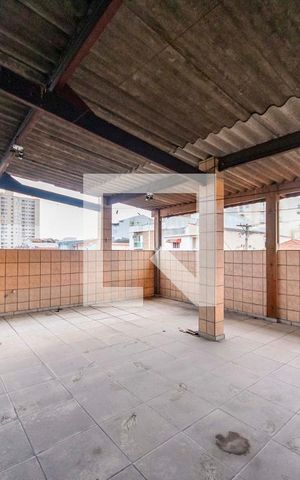 Casa à venda com 326m², 3 quartos e 6 vagas Casa à venda com 326m², 3 quartos e 6 vagasCobertura