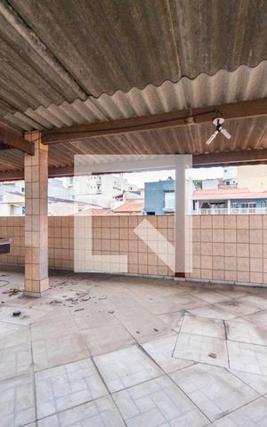 Casa à venda com 326m², 3 quartos e 6 vagas Casa à venda com 326m², 3 quartos e 6 vagasCobertura