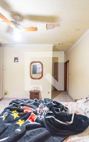 Casa à venda com 326m², 3 quartos e 6 vagas Casa à venda com 326m², 3 quartos e 6 vagasQuarto 3