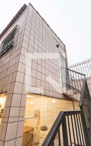 Casa à venda com 326m², 3 quartos e 6 vagas Casa à venda com 326m², 3 quartos e 6 vagasSalão