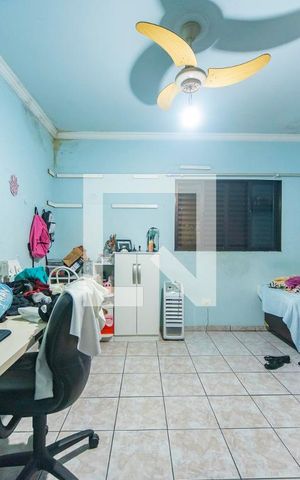 Casa à venda com 326m², 3 quartos e 6 vagas Casa à venda com 326m², 3 quartos e 6 vagasQuarto 1