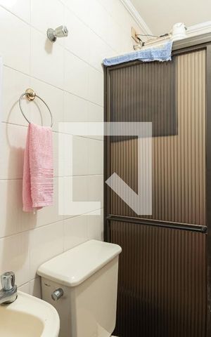 Apartamento para alugar com 134m², 3 quartos e 2 vagas Apartamento para alugar com 134m², 3 quartos e 2 vagasBanheiro de Serviço