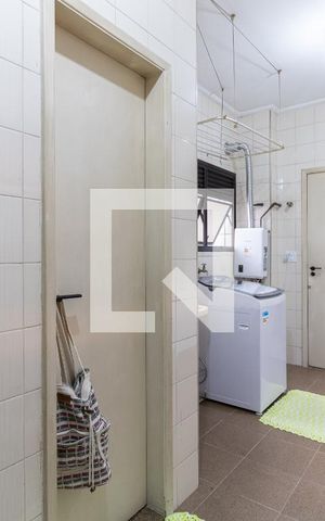 Apartamento para alugar com 134m², 3 quartos e 2 vagas Apartamento para alugar com 134m², 3 quartos e 2 vagasLavanderia