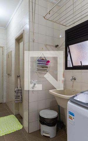 Apartamento para alugar com 134m², 3 quartos e 2 vagas Apartamento para alugar com 134m², 3 quartos e 2 vagasLavanderia