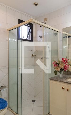 Apartamento para alugar com 134m², 3 quartos e 2 vagas Apartamento para alugar com 134m², 3 quartos e 2 vagasBanheiro Social