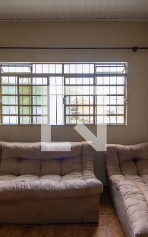 Casa à venda com 240m², 3 quartos e 1 vagaSala
