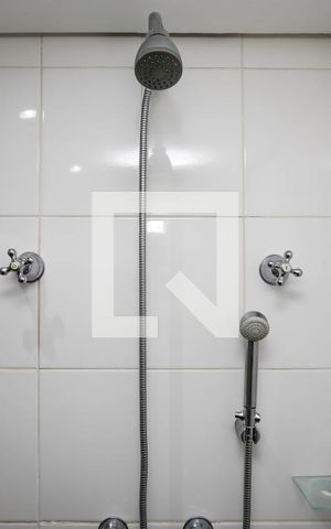 Casa de condomínio à venda com 106m², 3 quartos e 2 vagas Casa de condomínio à venda com 106m², 3 quartos e 2 vagasBanheiro 2