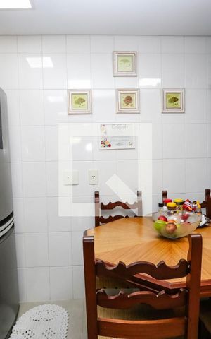 Casa de condomínio à venda com 106m², 3 quartos e 2 vagas Casa de condomínio à venda com 106m², 3 quartos e 2 vagasCozinha