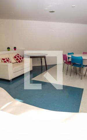 Casa de condomínio à venda com 106m², 3 quartos e 2 vagas Casa de condomínio à venda com 106m², 3 quartos e 2 vagasÁrea comum - Salão de festas Jovem