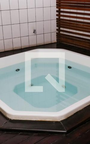 Casa de condomínio à venda com 106m², 3 quartos e 2 vagas Casa de condomínio à venda com 106m², 3 quartos e 2 vagasHidromassagem