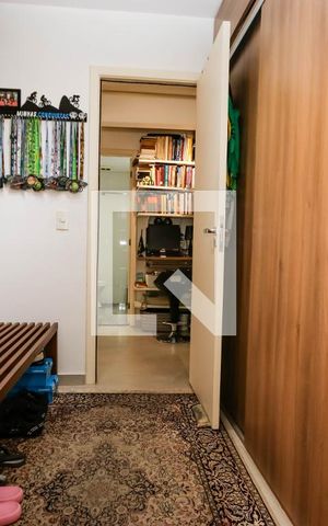 Casa de condomínio à venda com 106m², 3 quartos e 2 vagas Casa de condomínio à venda com 106m², 3 quartos e 2 vagasCloset da suíte