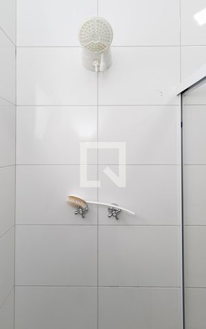 Casa de condomínio à venda com 300m², 3 quartos e 6 vagasBanheiro da Suíte