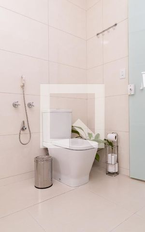 Casa de condomínio à venda com 300m², 3 quartos e 6 vagasBanheiro da Suíte 3