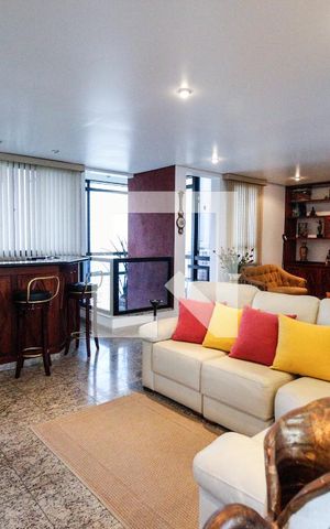 Apartamento à venda com 300m², 5 quartos e 4 vagas Apartamento à venda com 300m², 5 quartos e 4 vagasSala 4
