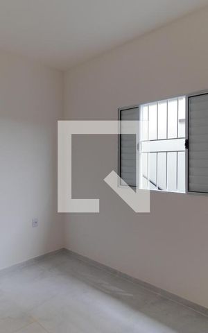 Casa para alugar com 60m², 2 quartos e 2 vagasQuarto 01