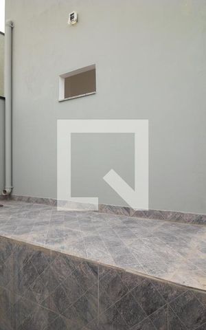 Casa para alugar com 60m², 2 quartos e 2 vagasQuintal