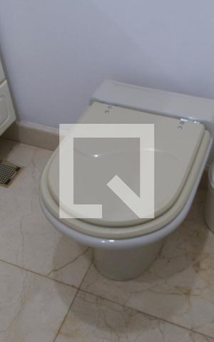 Apartamento à venda com 298m², 4 quartos e 2 vagas Apartamento à venda com 298m², 4 quartos e 2 vagasLavabo