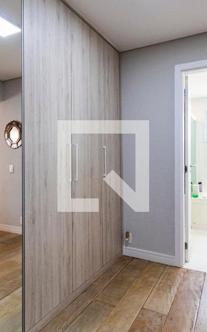 Apartamento à venda com 213m², 2 quartos e 3 vagasCloset da Suíte 2