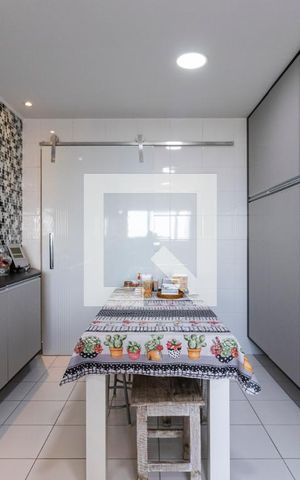 Apartamento à venda com 213m², 2 quartos e 3 vagasCozinha