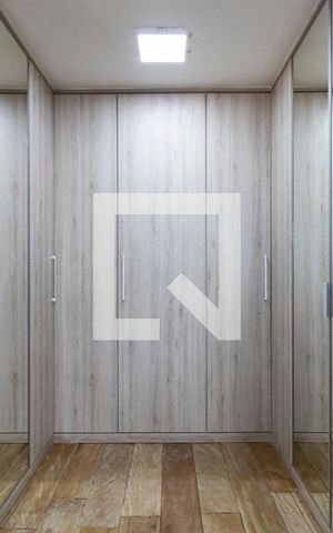Apartamento à venda com 213m², 2 quartos e 3 vagasCloset da Suíte 2