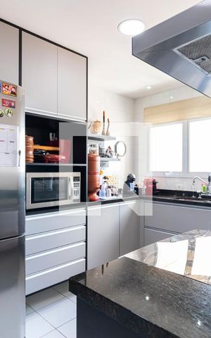 Apartamento à venda com 213m², 2 quartos e 3 vagasCozinha