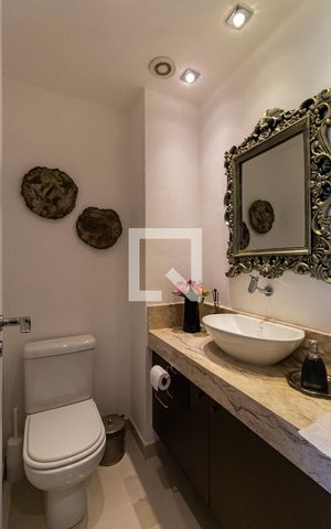 Apartamento à venda com 213m², 2 quartos e 3 vagasLavabo