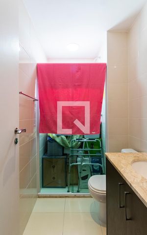 Apartamento à venda com 213m², 2 quartos e 3 vagasBanheiro 1 da Suíte 2