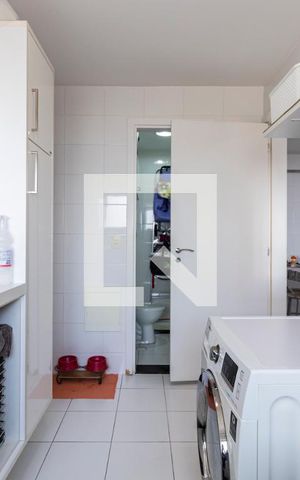 Apartamento à venda com 213m², 2 quartos e 3 vagasÁrea de Serviço