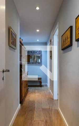 Apartamento à venda com 213m², 2 quartos e 3 vagasCorredor