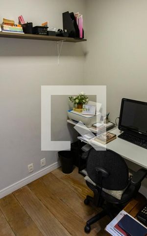 Apartamento à venda com 213m², 2 quartos e 3 vagasCorredor - Escritório