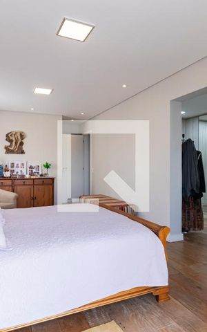 Apartamento à venda com 213m², 2 quartos e 3 vagasSuíte 2