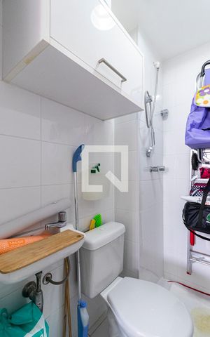 Apartamento à venda com 213m², 2 quartos e 3 vagasBanheiro de Serviço