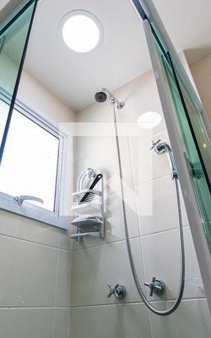 Apartamento à venda com 213m², 2 quartos e 3 vagasBanheiro da Suíte 1