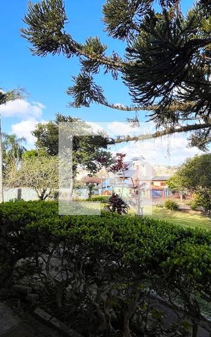 Casa à venda com 1950m², 4 quartos e 5 vagasJardim