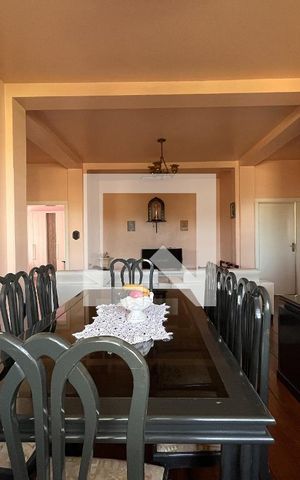 Casa à venda com 1950m², 4 quartos e 5 vagasSala de Jantar